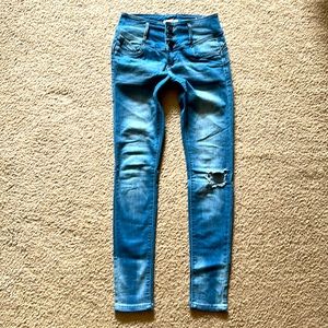 Indigo Rein Bootyful Skinny Jeans